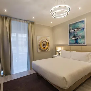 https://clementi-portrait.it-romehotels.com