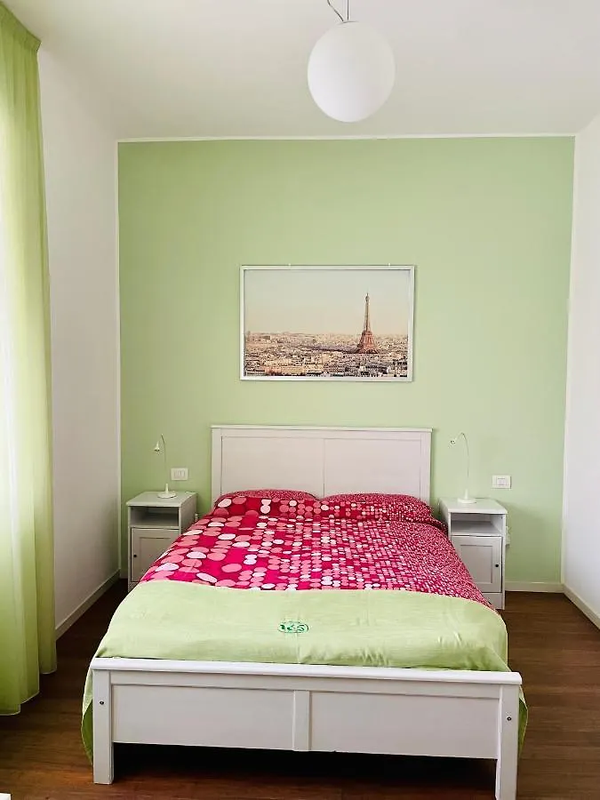 Via Padova 165 Otel Milano 2*,