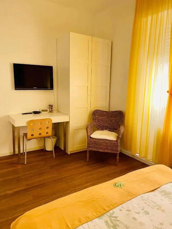 Via Padova 165 Otel Milano