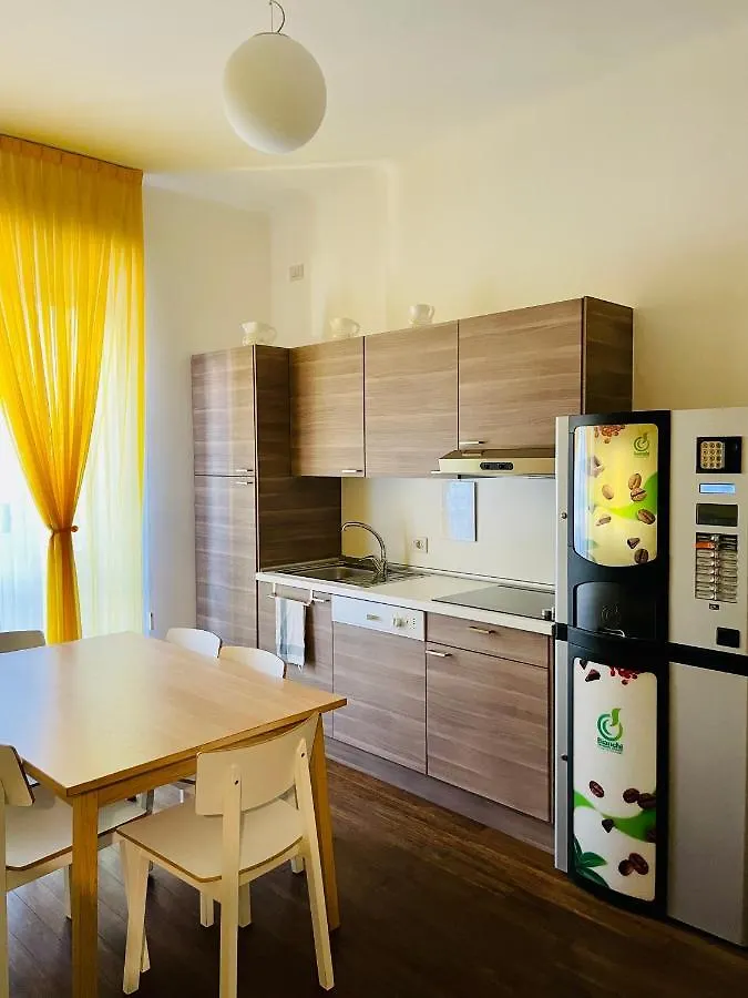 Konukevi Via Padova 165 Otel Milano